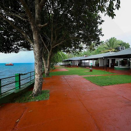 Illikkalam Lakeside Cottages Kumarakom Kerala エクステリア 写真