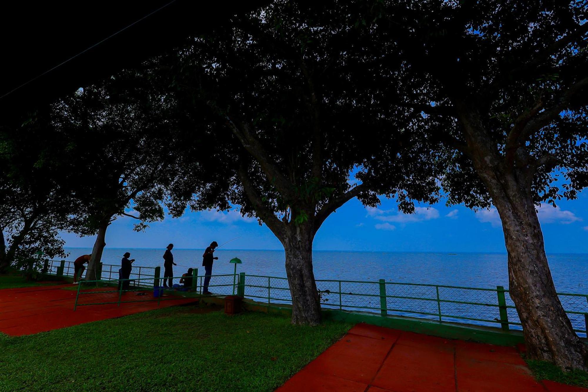 Illikkalam Lakeside Cottages Kumarakom Kerala エクステリア 写真